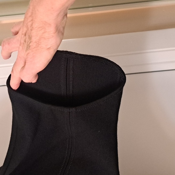 St John beautiful Black Wool&Rayon Knit Zip up Jacket pretty Sleeve&  mock neck - Picture 3 of 9